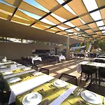 Long Beach Club Nature