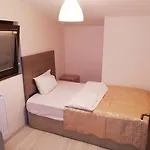 Noche Suites