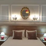 Cemberli House