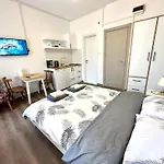 Yellowhouse Room 3