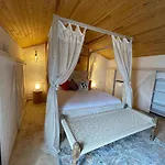 Ceylisa Alacati Butik Otel