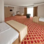 Lion City Hotel