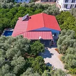 Avci Villa-Fethiye 3+1 In Garden With Private Pool, 10 Minutes To The Beach