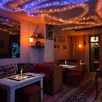 Antique Hotel And Apartments
