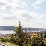 Beautiful Studio W Stunning Views Patio! #371