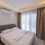Calis Suites Family Only
