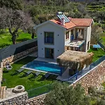 Villa Hira Faralya