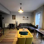 Central New Apartment In Beyoglu