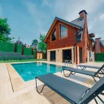 Kartepe Masukiye De 2 Oda1 Salon Isitma Havuzlu - Soemineli -Muhafazakar 5 Kisilik Bungalov