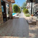 Pinar Vintage House