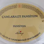 Camlaraltipansiyon