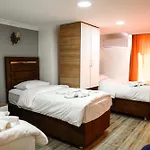 Laos Otel