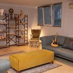 Studio In A Digital Nomad House 211