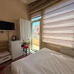 Iq Hotel