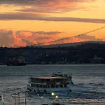 Stunning 1Br W Sea View Close To Galataport !