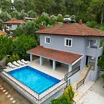 Villa Guenes