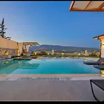 Villa Redside