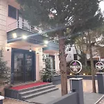 Pembe Koesk Otel