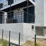 Lueks Deniz Ve Doga Manzarali Yazlik Ev