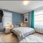 Cihangir Apartmenst