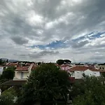 Denize Yakin Muestakil Tripleks Villa