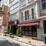 Ten Rooms Istanbul Hotel (Adults Only)