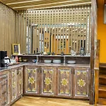 Wonder Wood Hotel