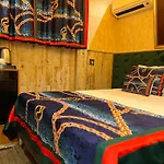 Maranda Suit Hotel
