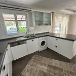 Nefis Villas Denize Ve Avm Ye Yakin Yazlik Kusadasi Long Beach