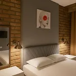 Utarit Hotel