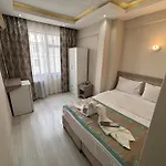 Fly Hotel