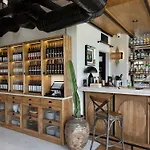 To Be Social House