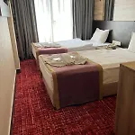 Nida Hotel City Center