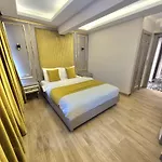 Taksim La Marino Hotel