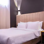 Home Plus Hotel
