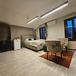 Jirhouse Sarikoesk