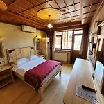 Saruhan Hotel