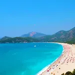 Jakuzili Deniz Manzarali Daire