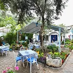 Sunmed Lodge