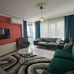 Vip Suit Apart
