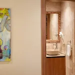 Khalkedon Suites