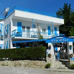 Ela Hotel