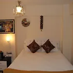 Falcon Suite