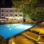 Irmak Hotel