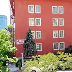 Niza Park