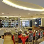Niza Park