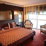 Amisos Hotel