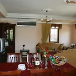 Villa Adil
