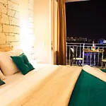Ionic Hotel