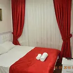 Merot Suites